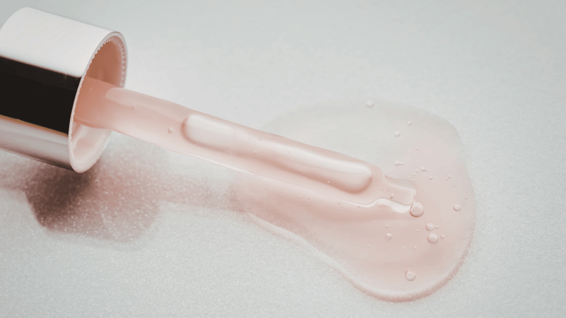 How to care for your skin in heat and humidity